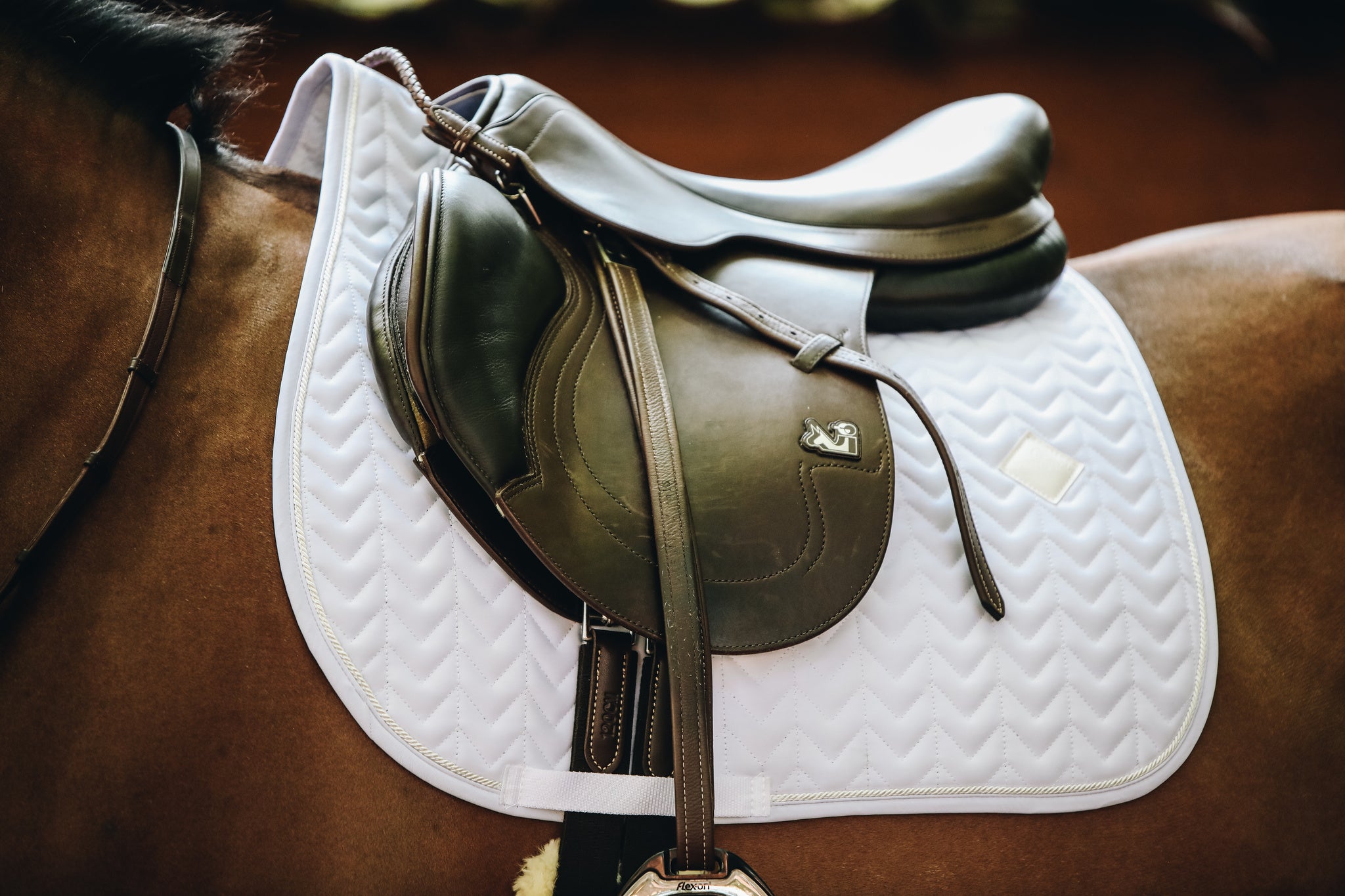 SADDLE PAD FISHBONE